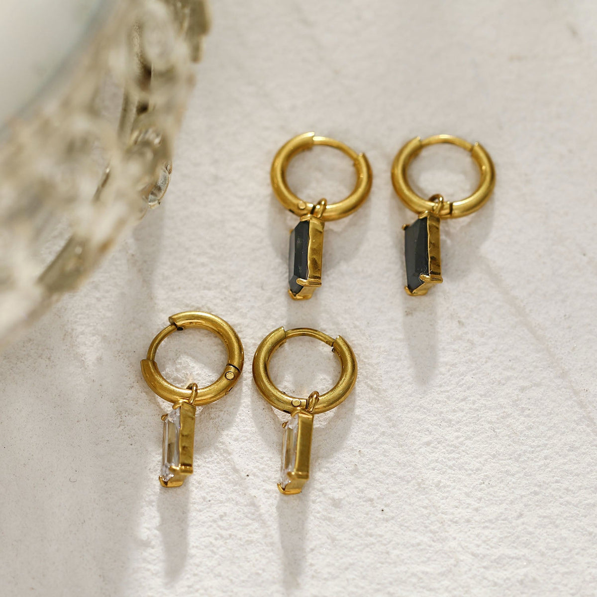 DAYSIA Gold: Vintage Inspired Encased Black Crystal Drop Earrings