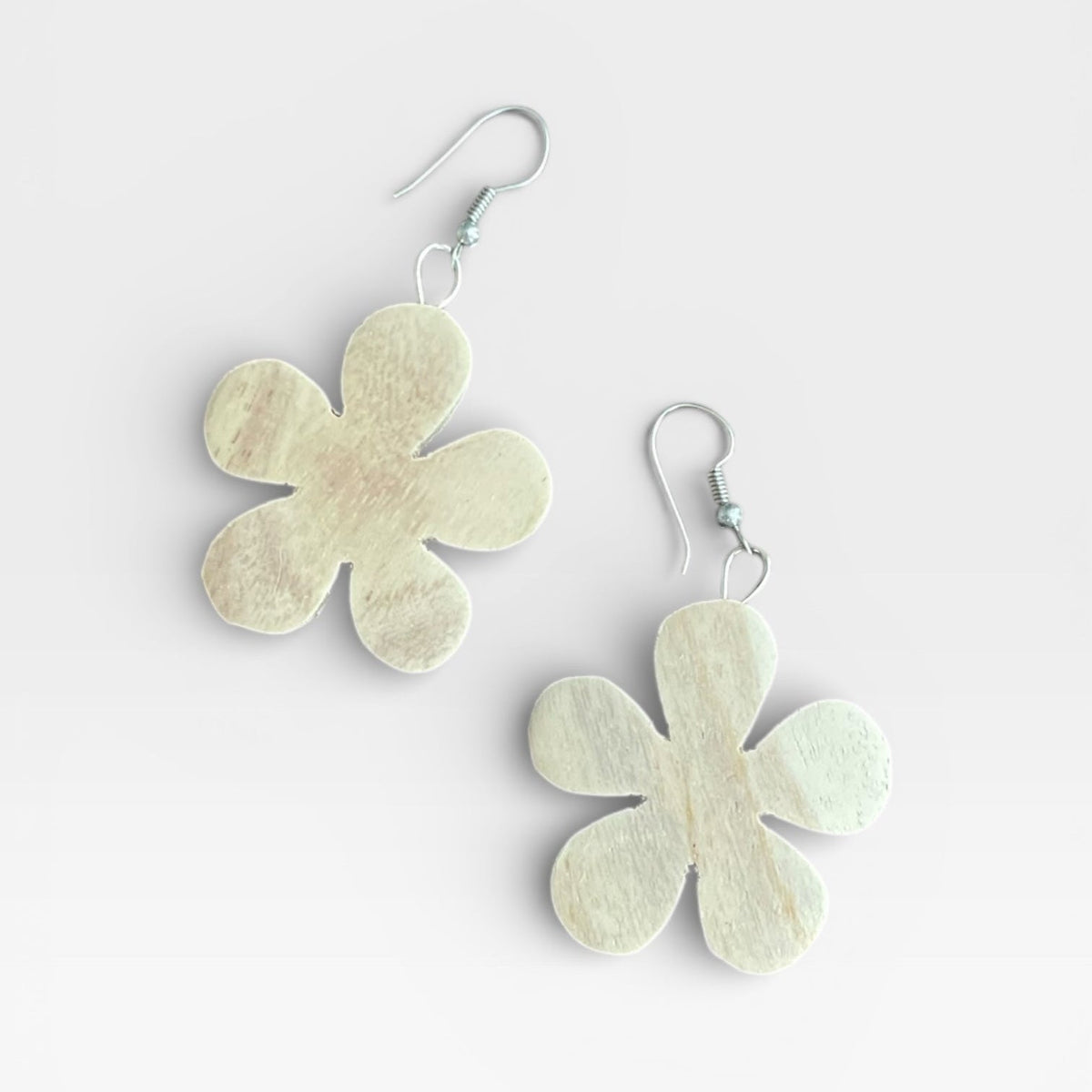 Boucle d'oreille fleur en bois