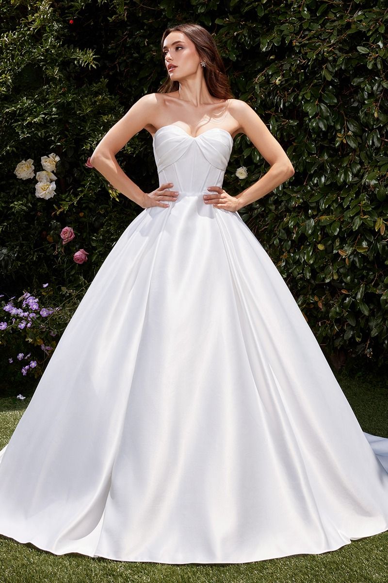 ROBE DE MARIÉE PRINCESSE EN SATIN SANS BRETELLES
