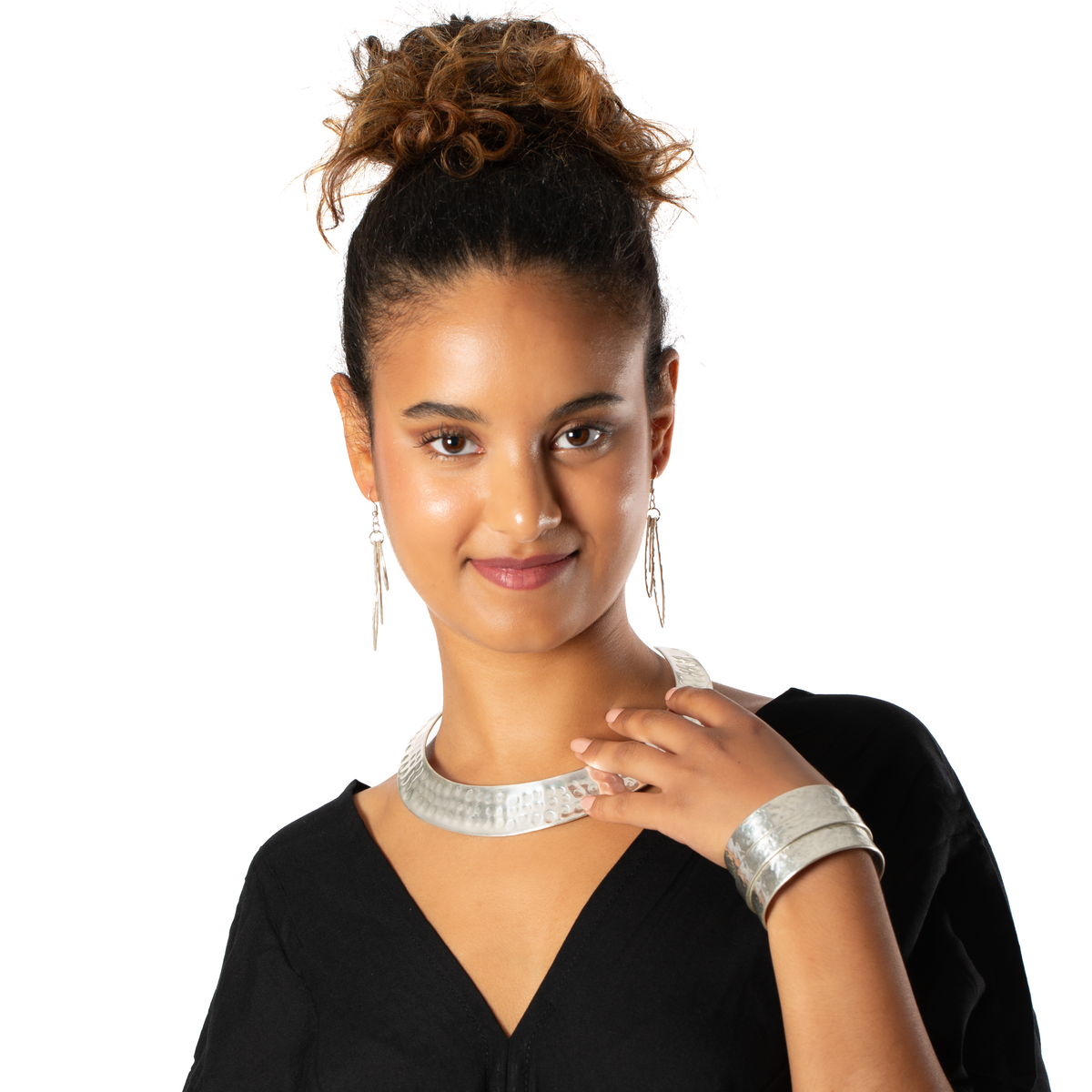 Beaten Metal Collar Necklace - Silver Colour