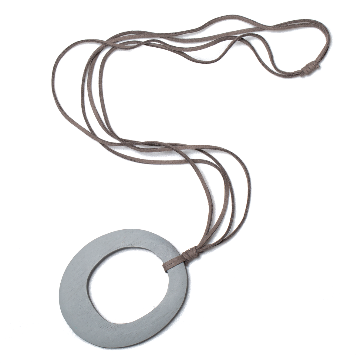 Pendentif ovale simple sur suède