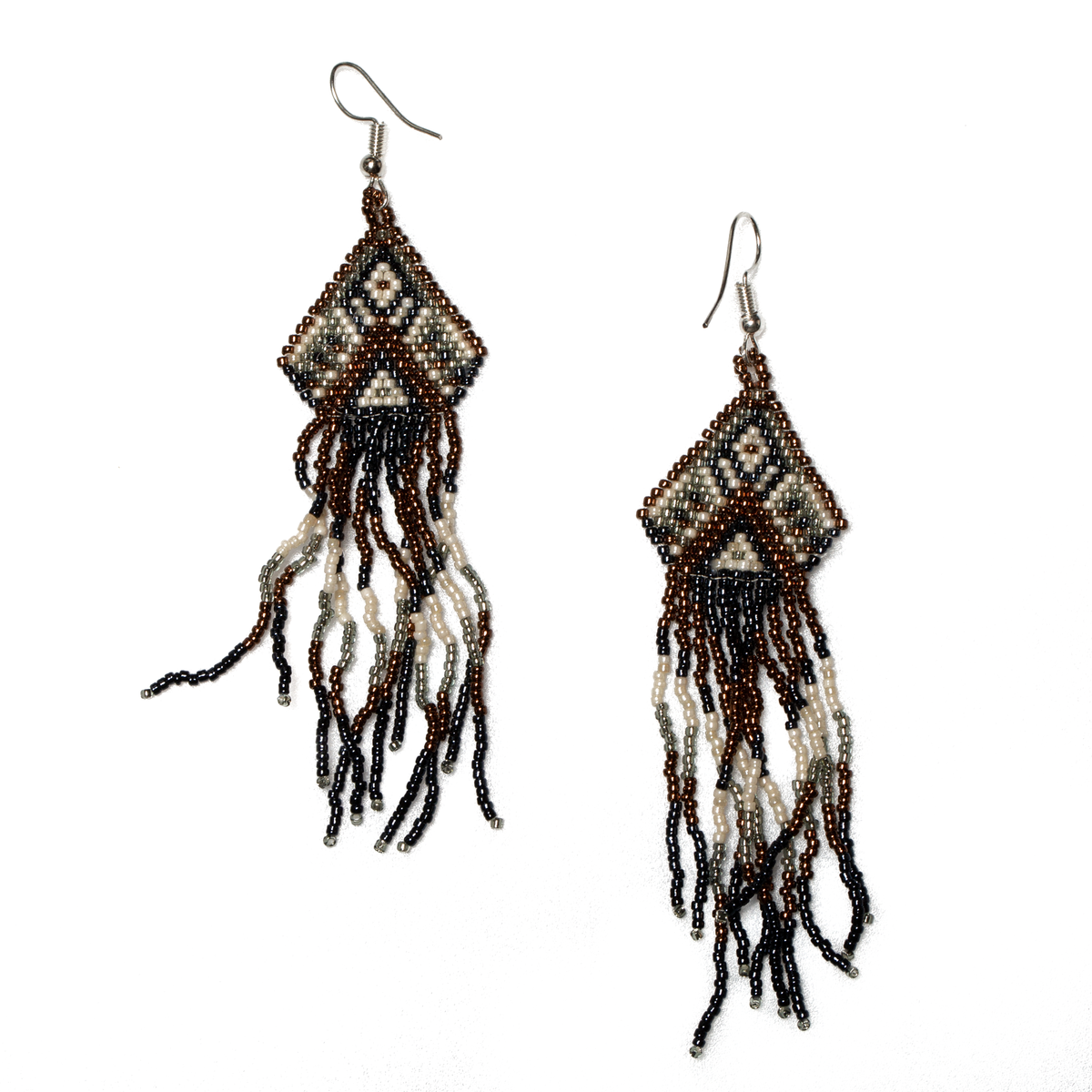 Boucle d'oreille perlée de style aztèque