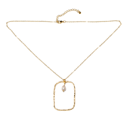 Pendentif rectangulaire martelé avec perle en plaqué or