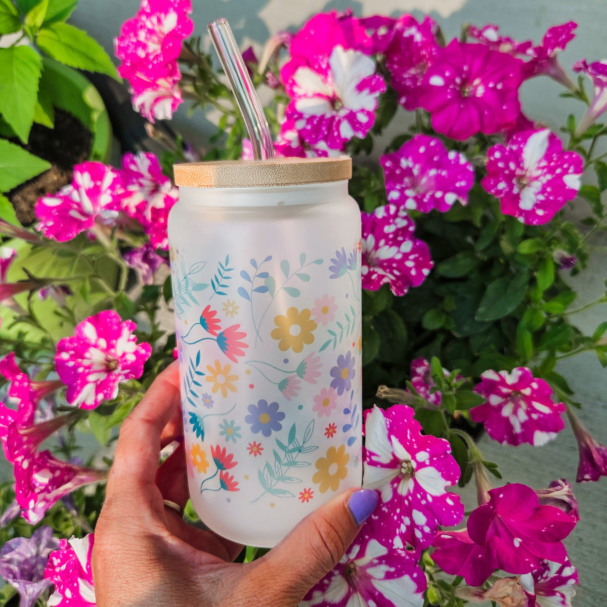 Boîte givrée « Summer Vibes Flower » avec couvercle en bambou