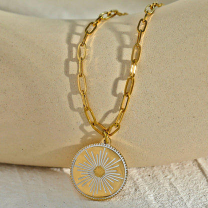 LUNA : Collier pendentif en émail « Star Burst »