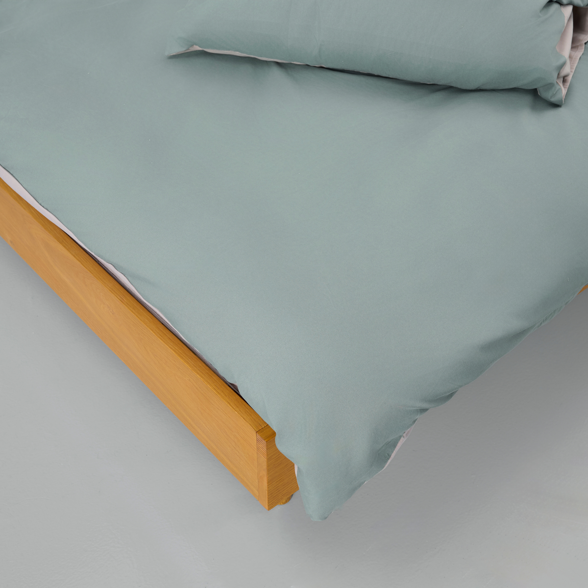 Fly Wooden Bed Frame