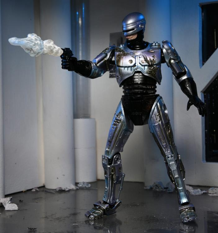 NECA - RoboCop Ultime Endommagé au Combat avec Chaise