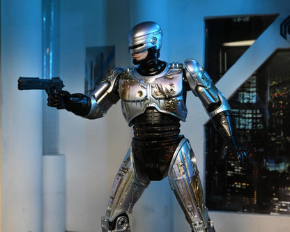NECA - RoboCop Ultime Endommagé au Combat avec Chaise