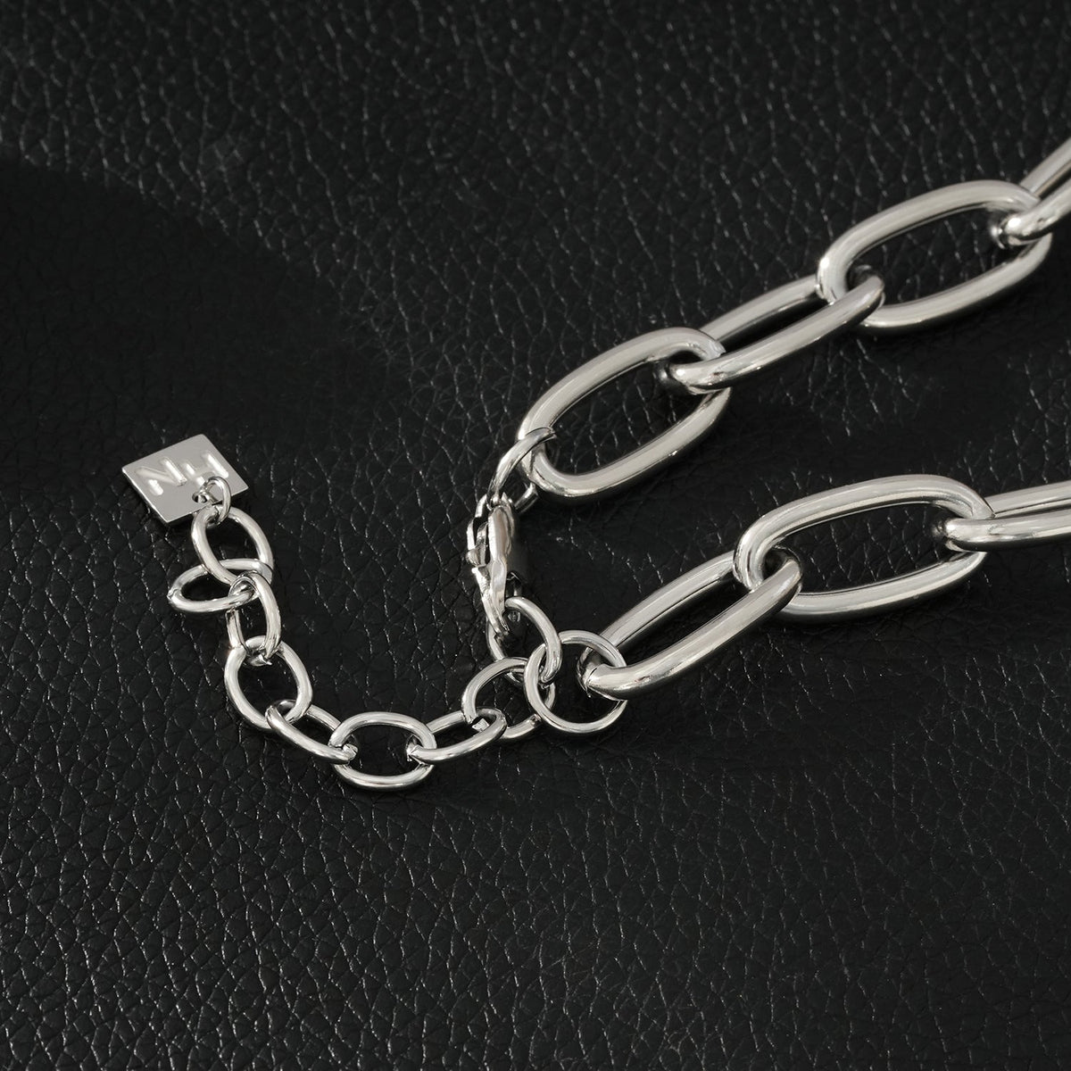 AKELLO SILVER (Or Blanc) : Chaîne de force argentée