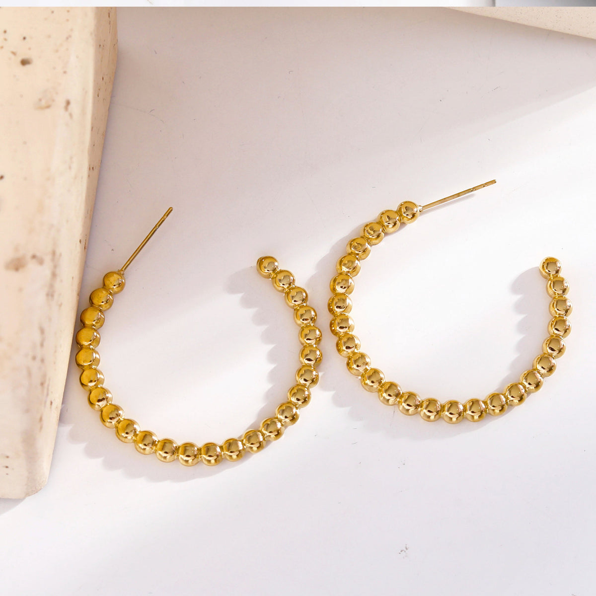 Boucles d'oreilles créoles perlées AMAIA