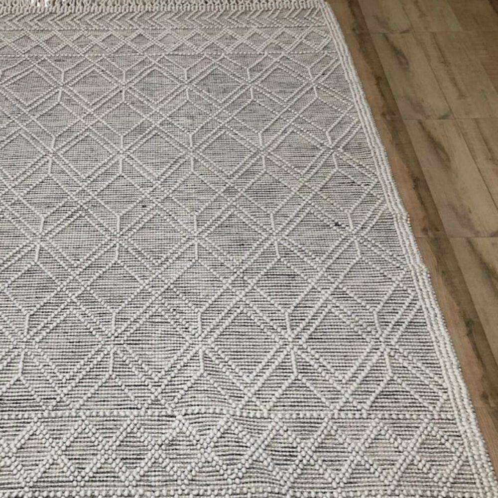 Tapis Amaya en laine tissée 6x9