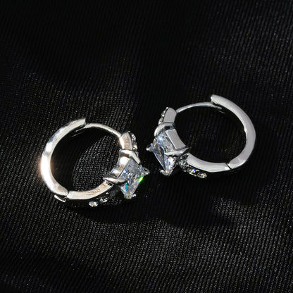 ASTORIA Or Blanc (Ton Argent) : Mini Créoles Or Incrustées de Pierres en Zirconium