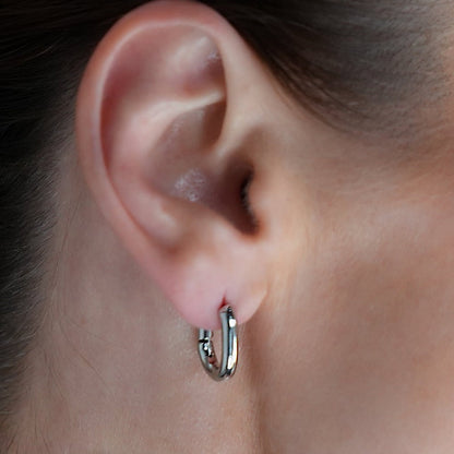 Style BISBEE: Rounded Corners Rectangular Mini Hoop in White Gold (Silver Toned)