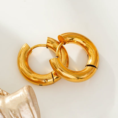 CHOLULA Gold: Mid Width Smooth Surface Tube Hoop Earrings