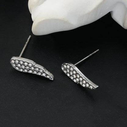 COMPTON Or blanc (ton argenté) : Boucles d'oreilles clous en forme d'aile avec pavé de zircone éblouissant – Un éclat élégant pour chaque occasion