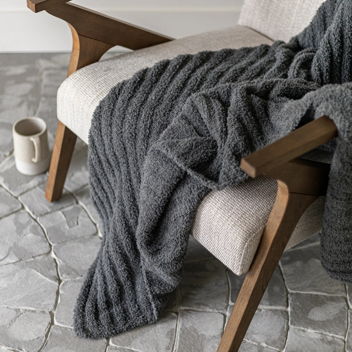 Charcoal Ribbed Extended Throw