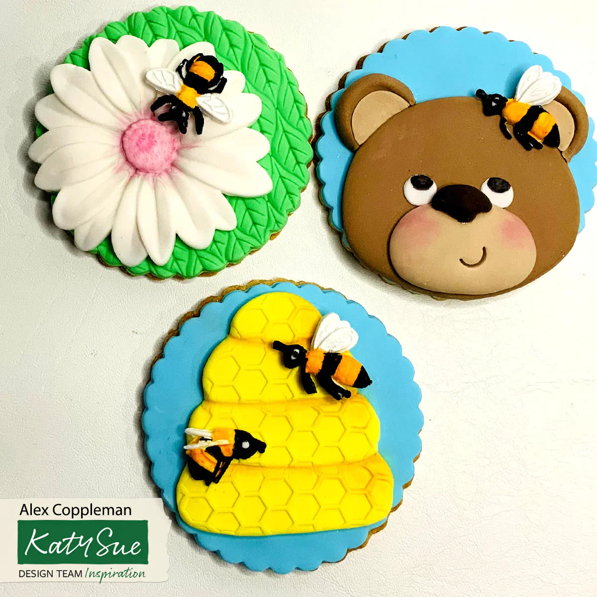 Moule en silicone nid d'abeille et abeilles en continu