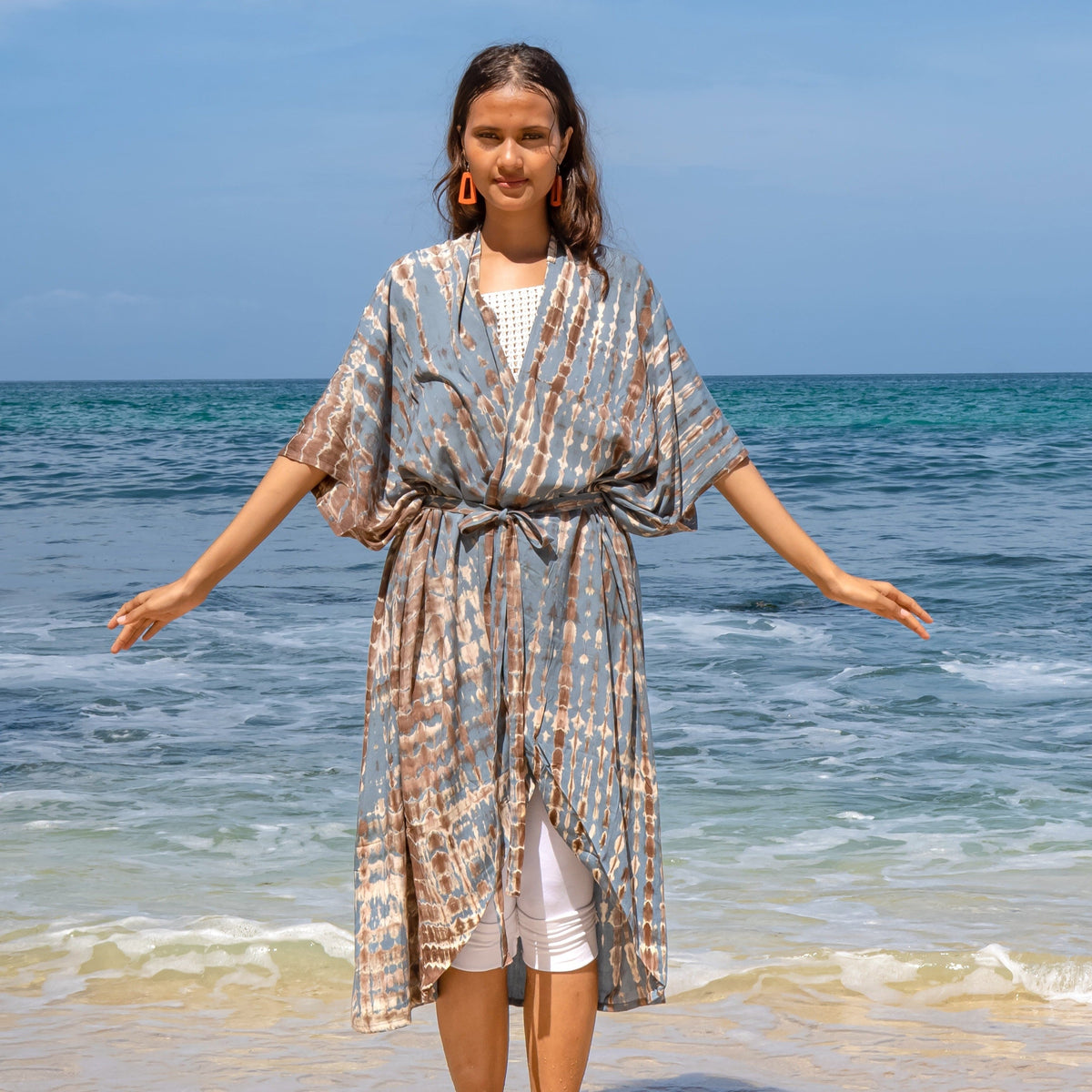 Long Kimono Teint par Nouage Tan et Gris