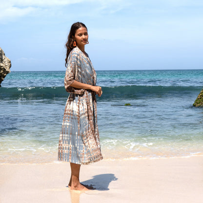 Long Kimono Teint par Nouage Tan et Gris