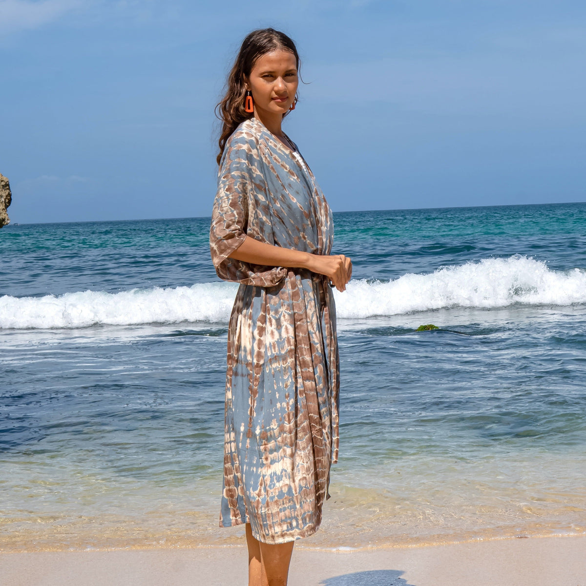 Long Kimono Teint par Nouage Tan et Gris