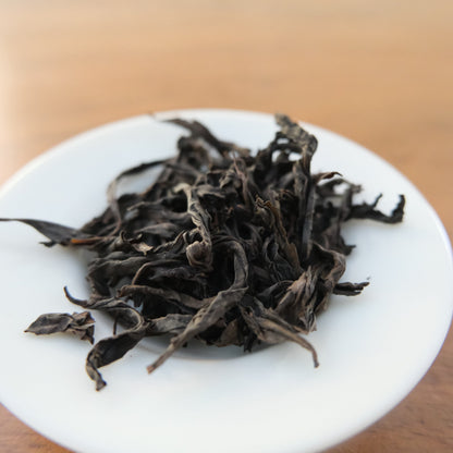 Oolong GRANDE ROBE ROUGE - FIL ÉCARLATE