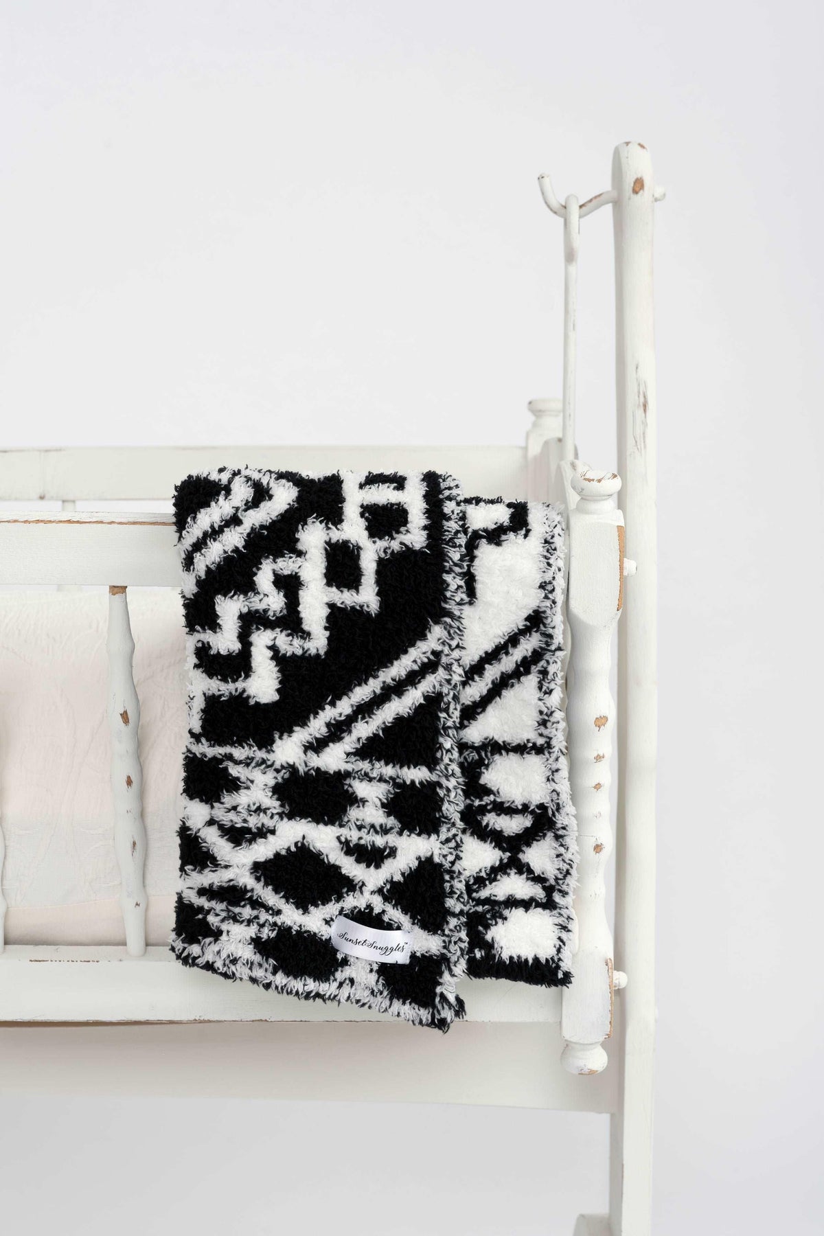 Couverture pour bébé douillette à motif de carreaux à losanges noirs et blancs