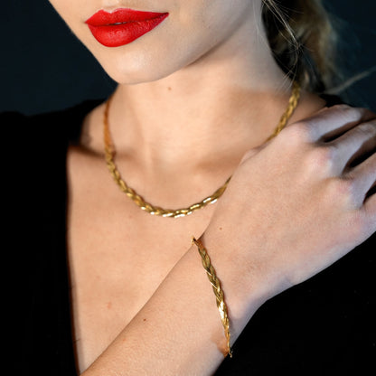 ELLA Gold: Intertwined Herringbone Snake Skin Textured Bracelet