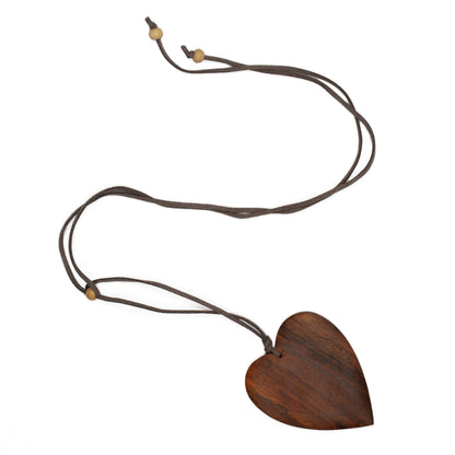 Collier Cœur Simple en Bois