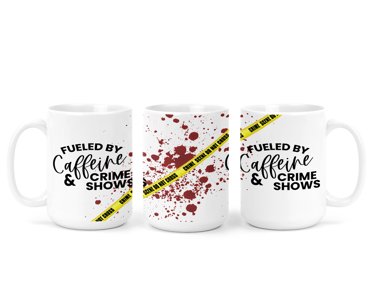 Mug en céramique Alimenté par la caféine et le crime