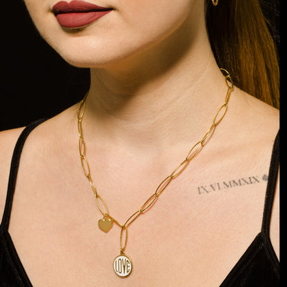 Collier contemporain avec pendentif script EMMA Rétro LOVE