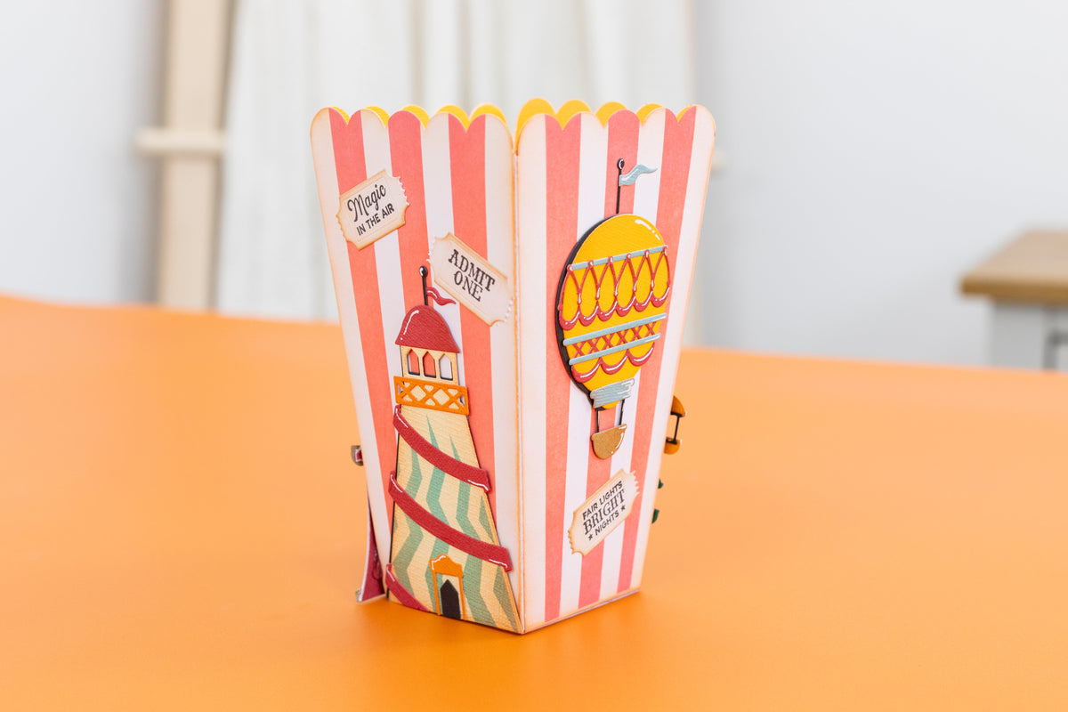 Jeu de matrices et de pochoirs en métal vintage sur le thème du carnaval - Helter Skelter