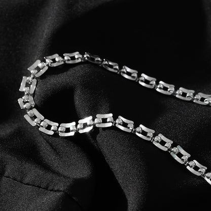 Style KOVVUR: Retro Twin Chain Necklace in White Gold (Silver Toned)