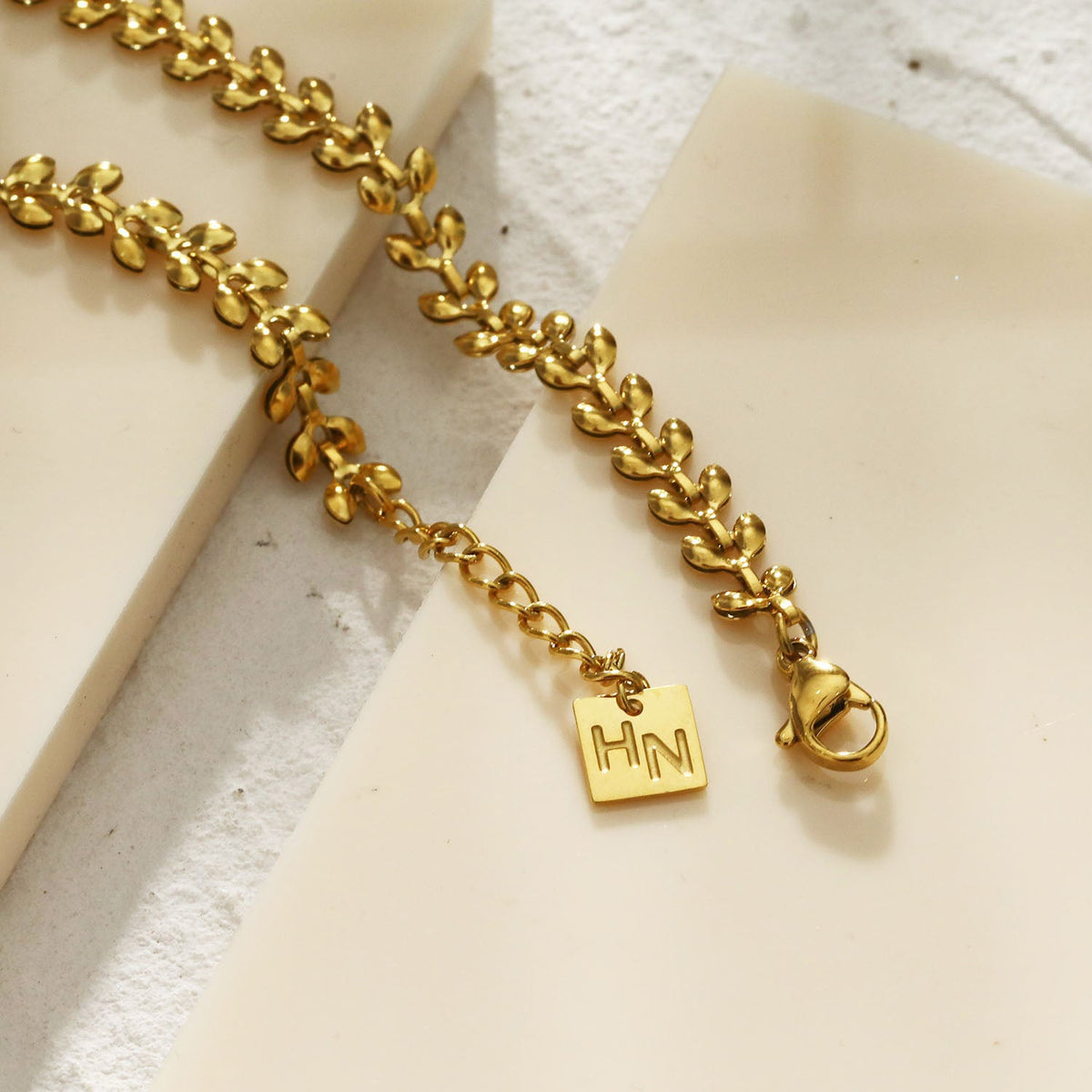 MAGDA Gold: Leafy Patterned Bold Bracelet