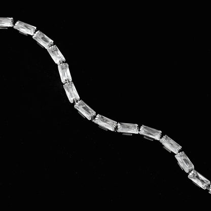 MELLISH : Bracelet de tennis rectangulaire en zircone (CZ) de style rétro en or blanc plaqué argent