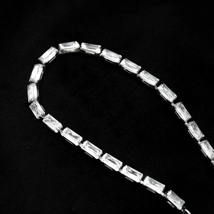 MELLISH : Bracelet de tennis rectangulaire en zircone (CZ) de style rétro en or blanc plaqué argent