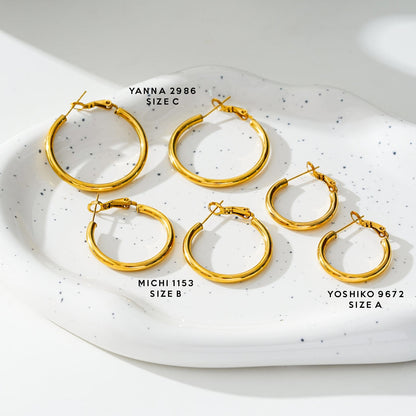 MICHI: Mid-Width Essential Hoop Earrings Gold Size B (2.5cm)