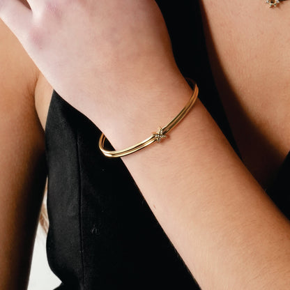 ODDASA Gold : Bracelet jonc double élégant à motif croisé avec zircons cubiques pavés