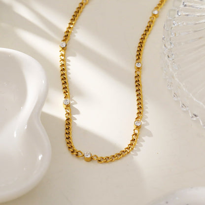 Style PENIQUIK: Collier chaîne à perles en zircone