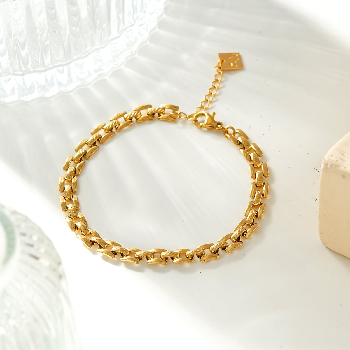 Style PROVINIA : Bracelet de montre rétro en or