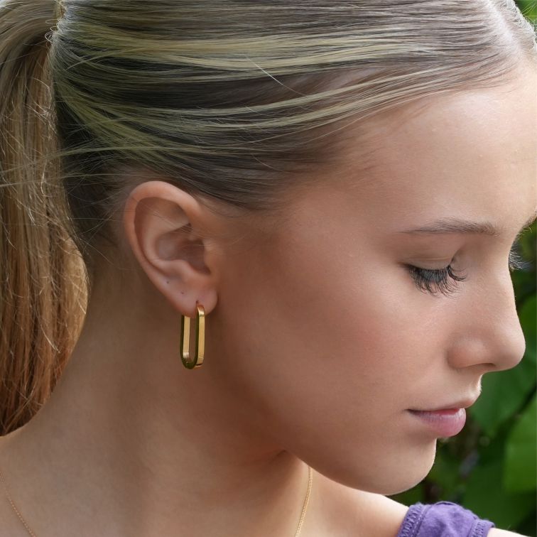 Boucles d'oreilles créoles rectangulaires à coins arrondis CHANDA Gold