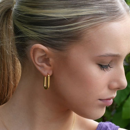Boucles d'oreilles créoles rectangulaires à coins arrondis CHANDA Gold