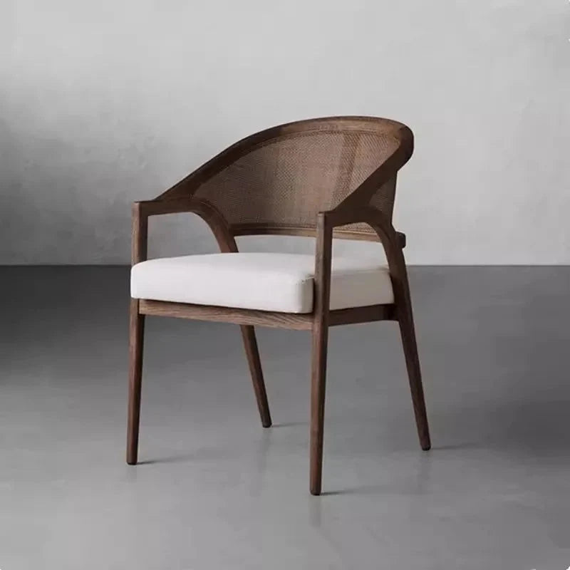 Chaise Hinata