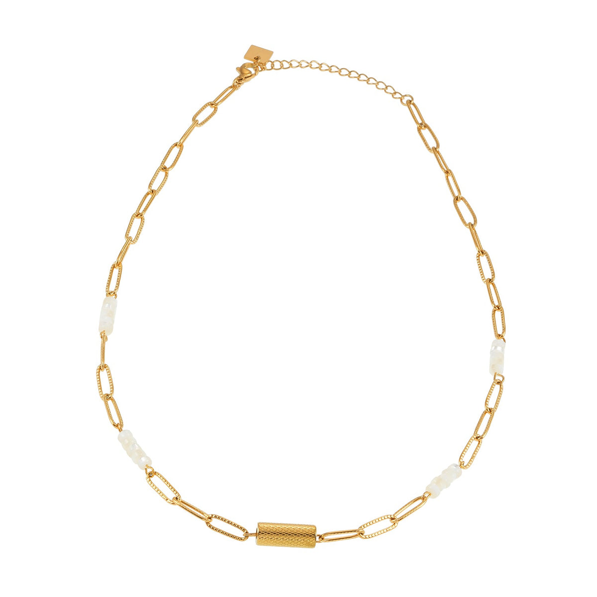 Collier SEDONA : Combinaison de coquillages naturels et d'une chaîne trombone dorée avec un pendentif Art déco