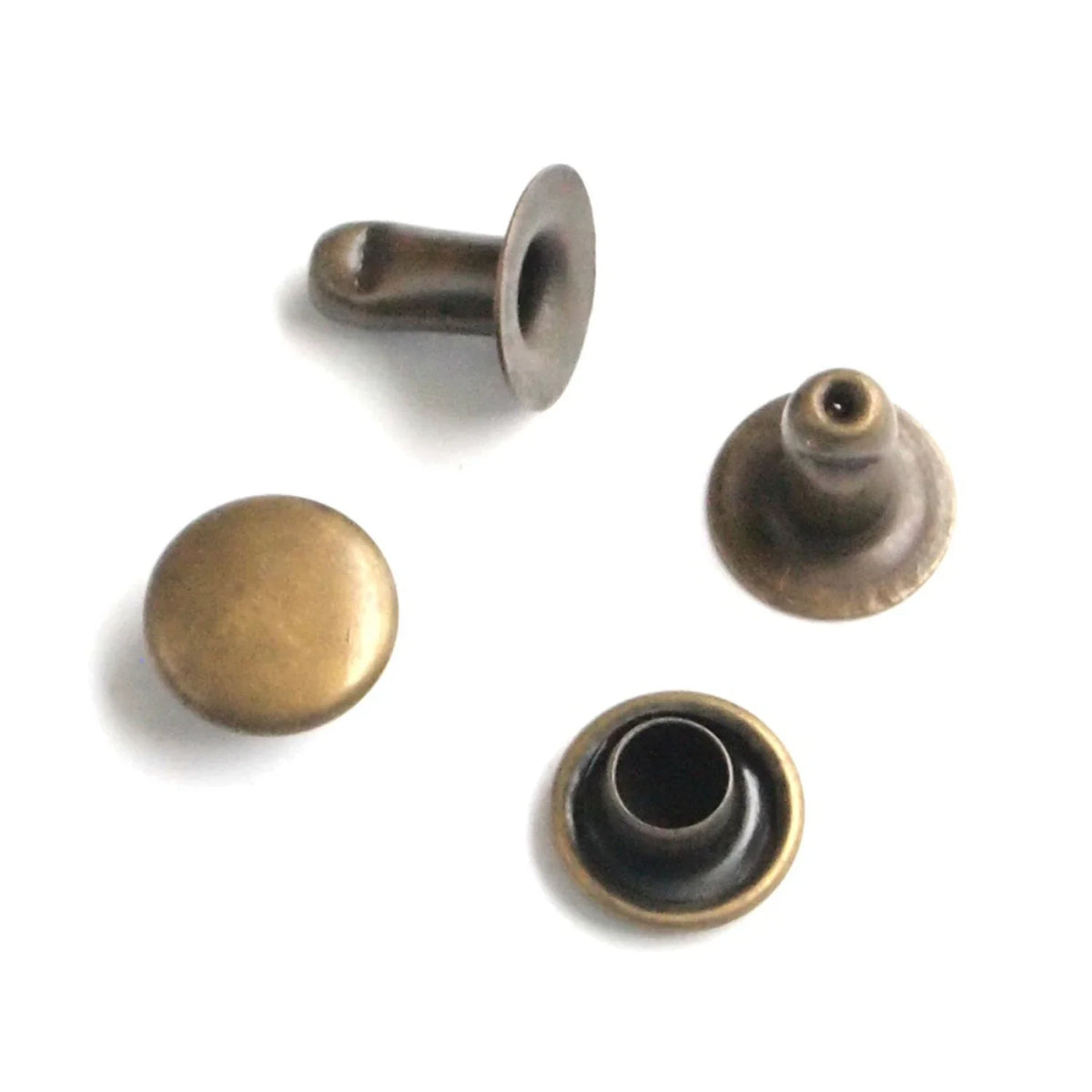 Sallie Tomato 24 Small Rivets 6mm