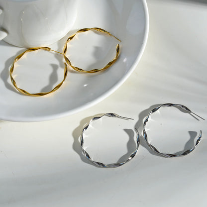 Boucles d'oreilles créoles VERONA torsadées ondulées argentées