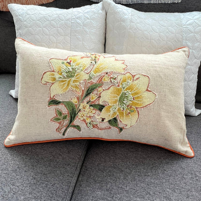 Housse de coussin lombaire brodée florale 12x20" – Avant en coton, arrière en soie de papier
