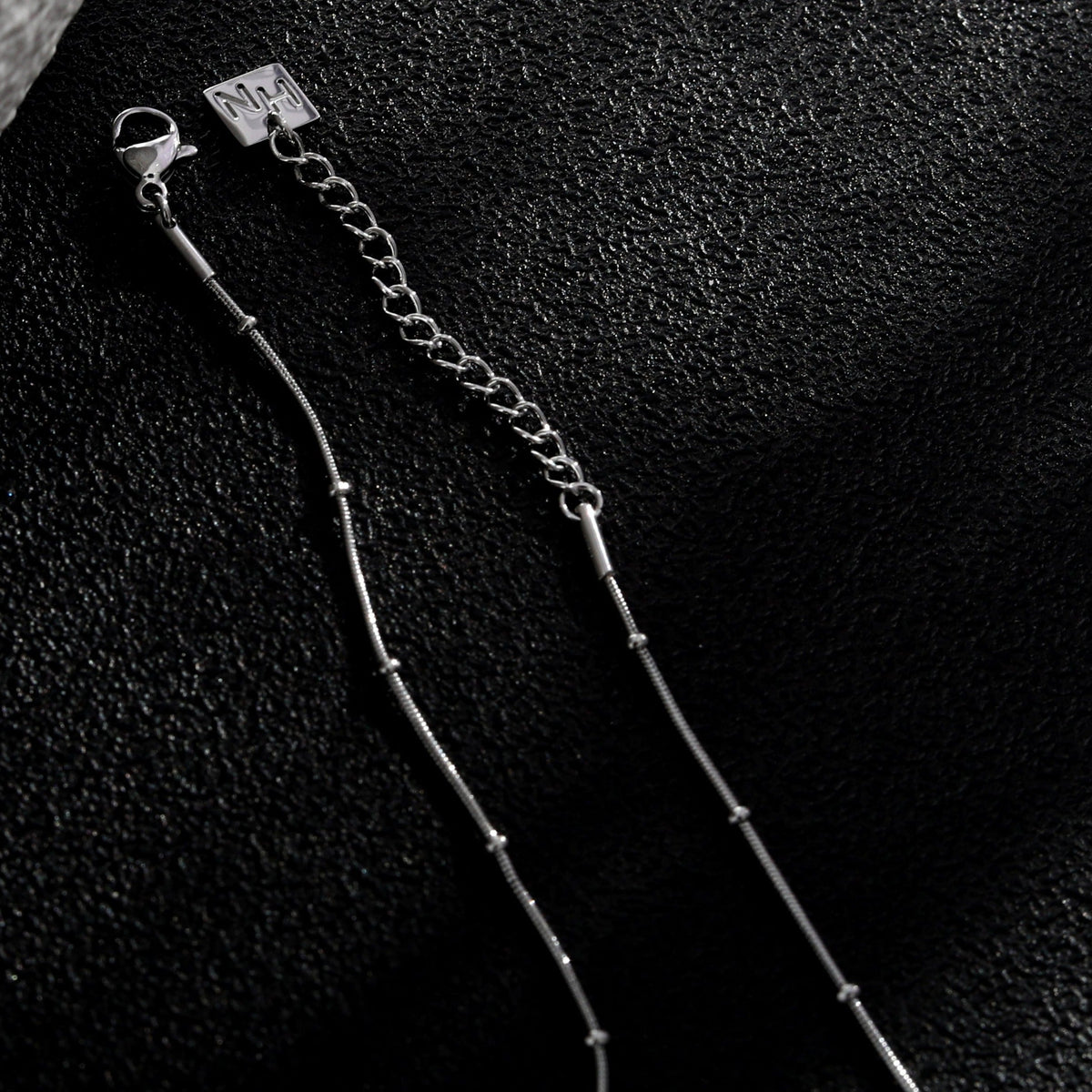 ZAHARA Mini Textured Beaded Dainty Silver Chain