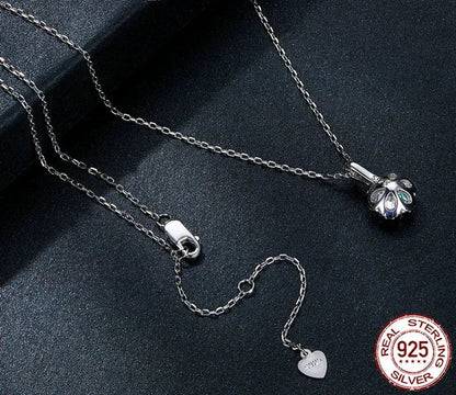 Pendentif Collier en Argent Sterling et Moissanite 1 carat "Pétale de Perfection"