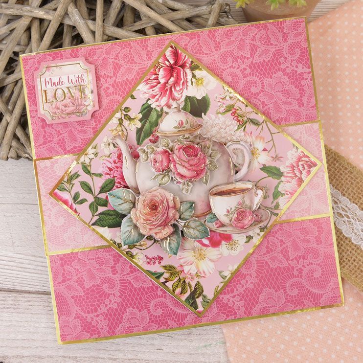 Collection de découpages « Parmi les fleurs »