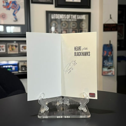 CŒUR DES BLACKHAWKS, LIVRE BROCHÉ SIGNÉ PAR PIERRE PILOTE - MÉMOIRES DE HOCKEY AUTOGRAPHÉES 9 X 6 POUCES - SOUVENIRS DE LA LÉGENDE DU HOCKEY DE CHICAGO À COLLECTIONNER